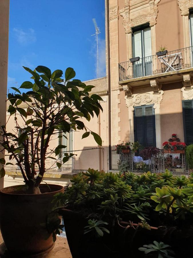 B&B Piazzetta Verdi Lecce Eksteriør billede